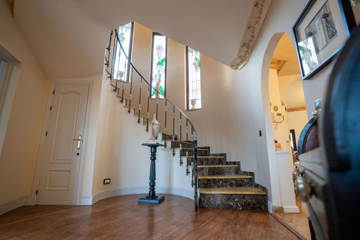 Image No.15-7 Bed Villa for sale