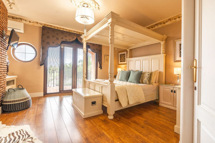 Image No.16-7 Bed Villa for sale