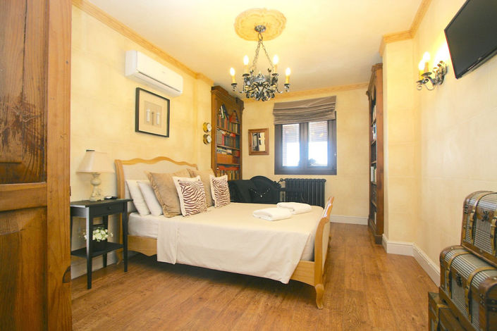 Image No.33-7 Bed Villa for sale