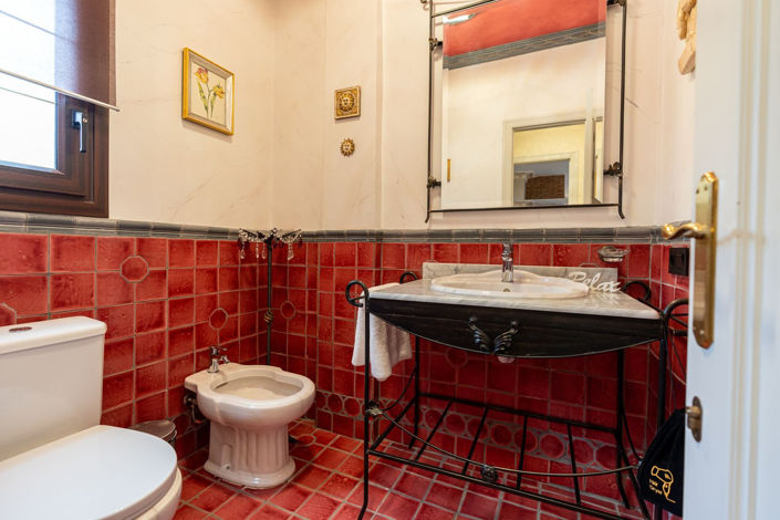 Image No.34-7 Bed Villa for sale