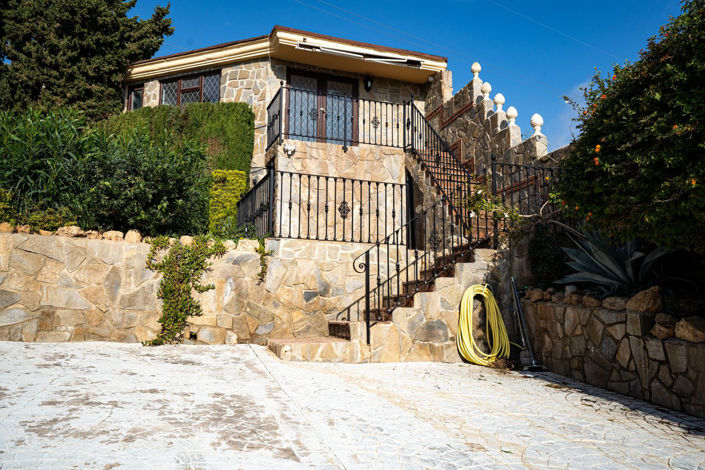 Image No.48-7 Bed Villa for sale