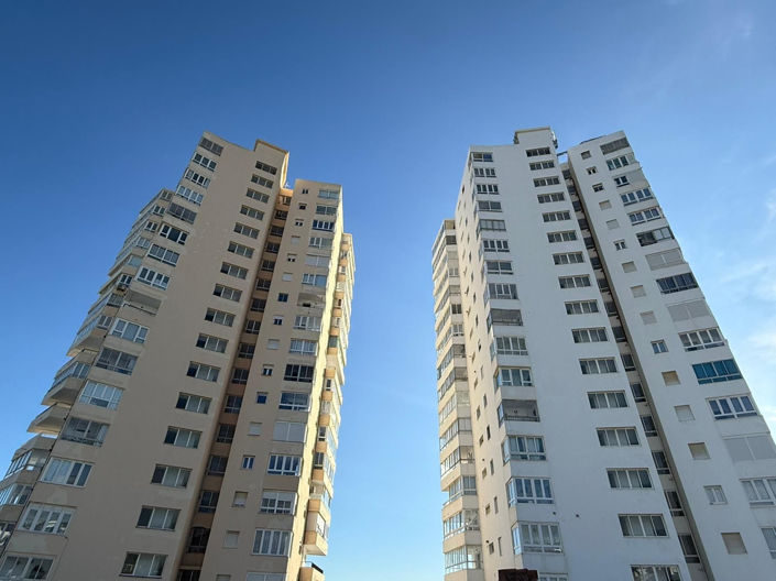 Image No.16-2 Bed Apartment for sale