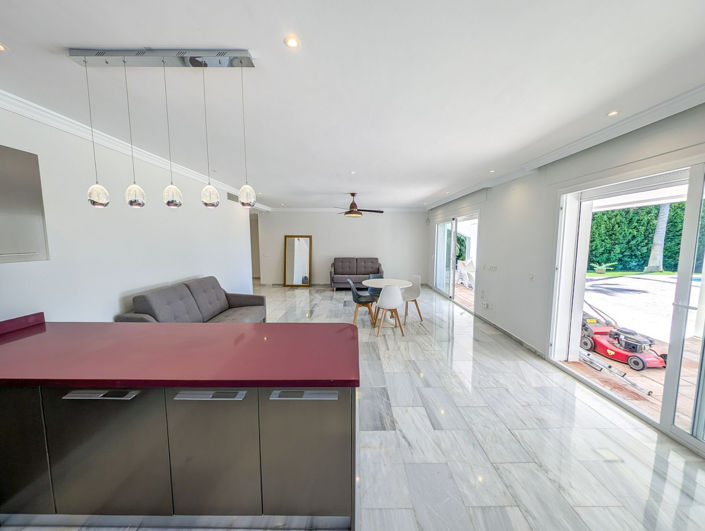 Image No.13-5 Bed Villa for sale