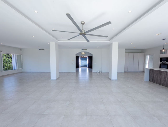 Image No.27-5 Bed Villa for sale