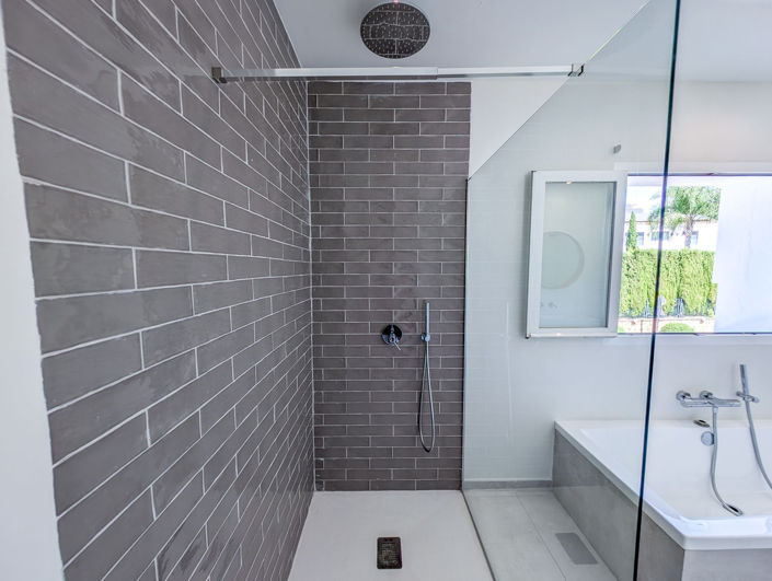 Image No.49-5 Bed Villa for sale