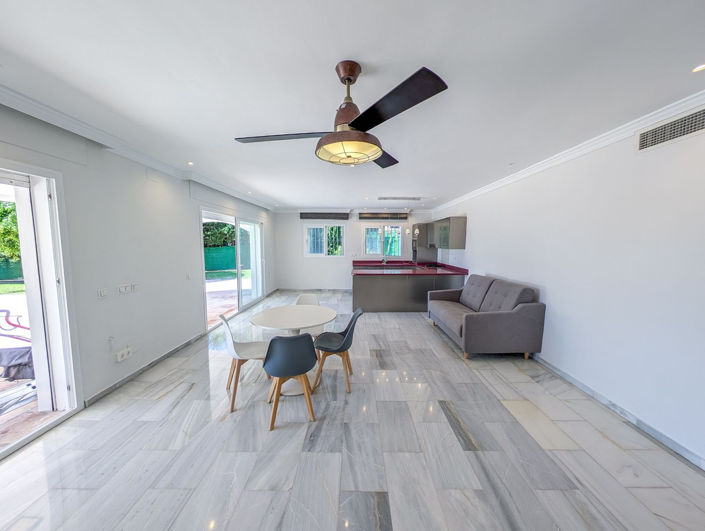 Image No.6-5 Bed Villa for sale