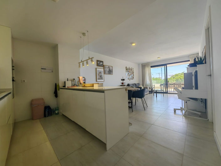 Image No.6-3 Bed Apartment for sale