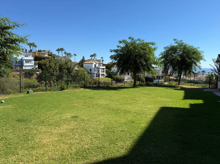 Image No.20-3 Bed Apartment for sale