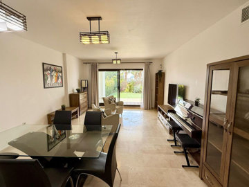 8-e64a9055bba3e77ac8aca3b893cdf826