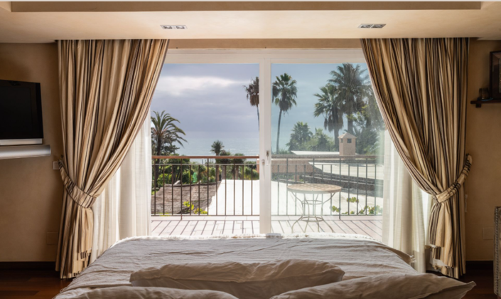 Image No.6-8 Bed Villa for sale