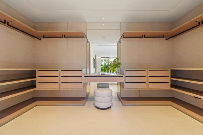 Image No.17-5 Bed Villa for sale