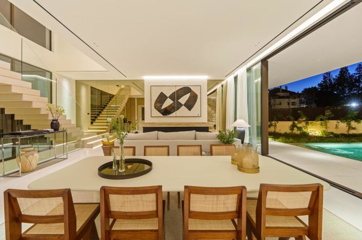 Image No.4-5 Bed Villa for sale
