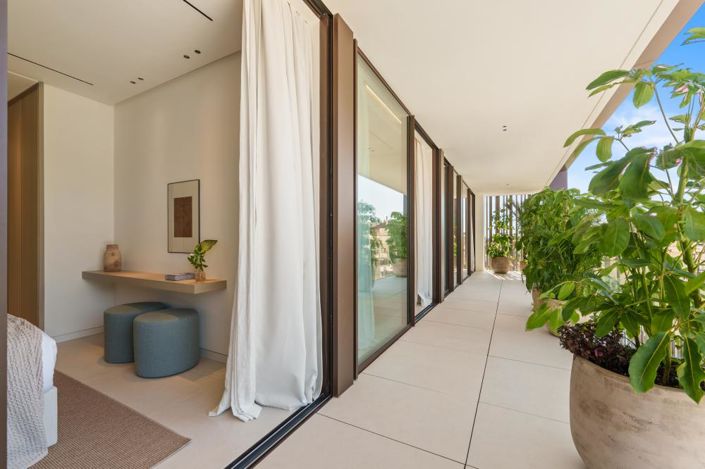 Image No.9-5 Bed Villa for sale