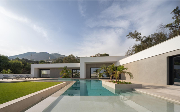 Image No.2-5 Bed Villa for sale