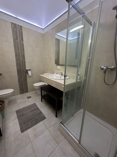 Image No.21-3 Bed Townhouse for sale