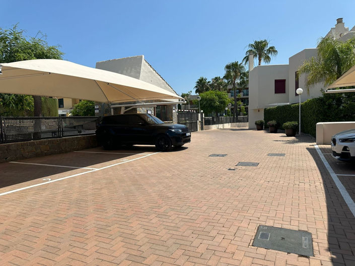 Image No.23-3 Bed Townhouse for sale