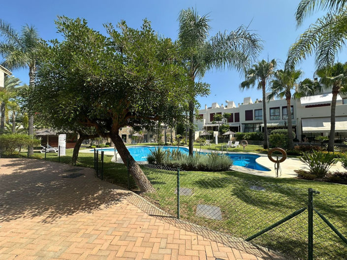 Image No.25-3 Bed Townhouse for sale