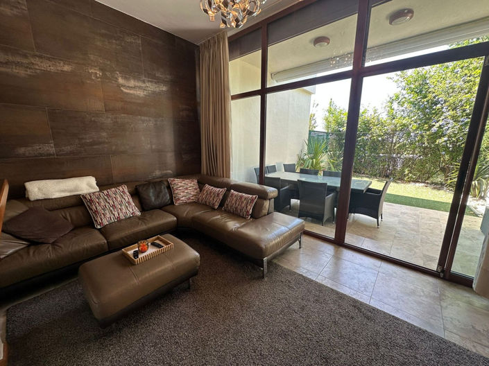 Image No.6-3 Bed Townhouse for sale