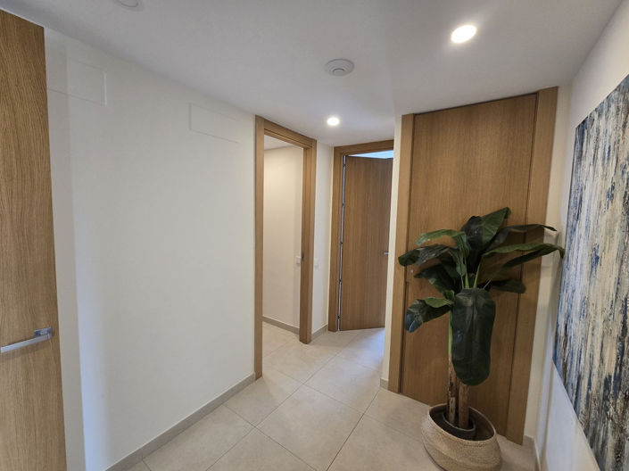 Image No.14-3 Bed Apartment for sale