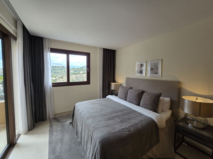 Image No.22-3 Bed Apartment for sale