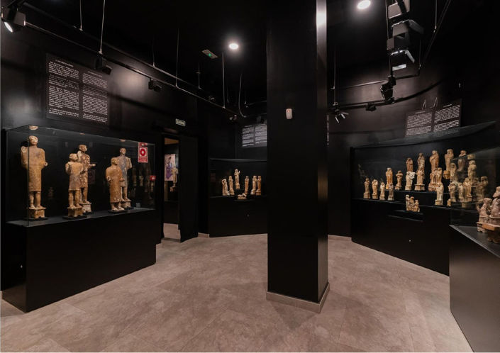 Image No.14-5 Bed Property for sale