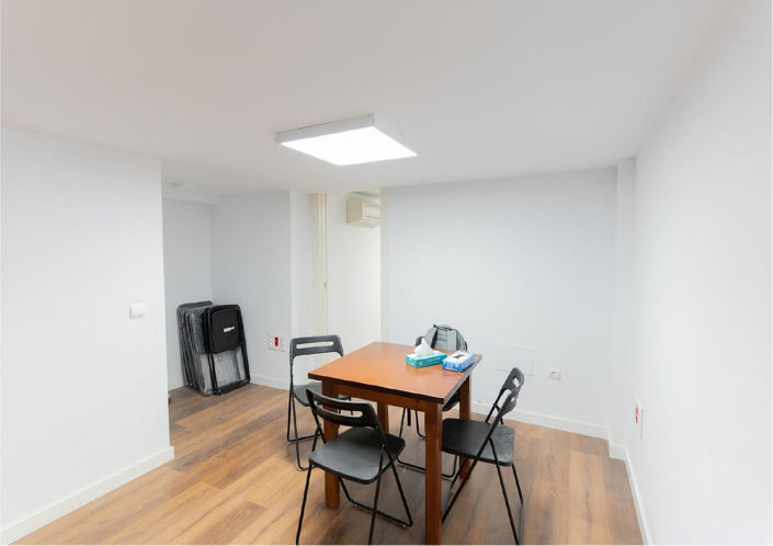 Image No.21-5 Bed Property for sale