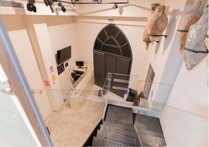 Image No.26-5 Bed Property for sale