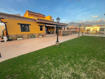 3-e898b2bb2a2fdfd06d2c39894dce8316