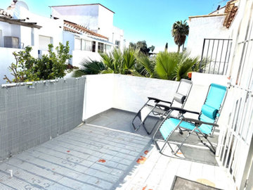 11-20939a0134ad724a8cb2a801094d15a4