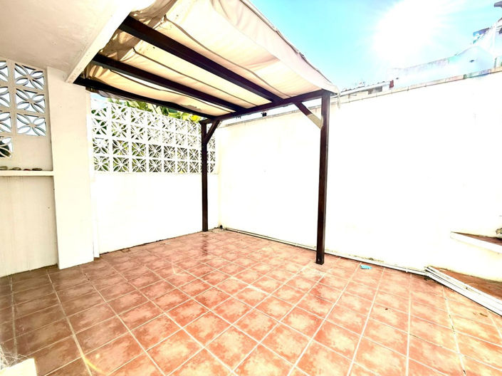 Image No.13-3 Bed Townhouse for sale