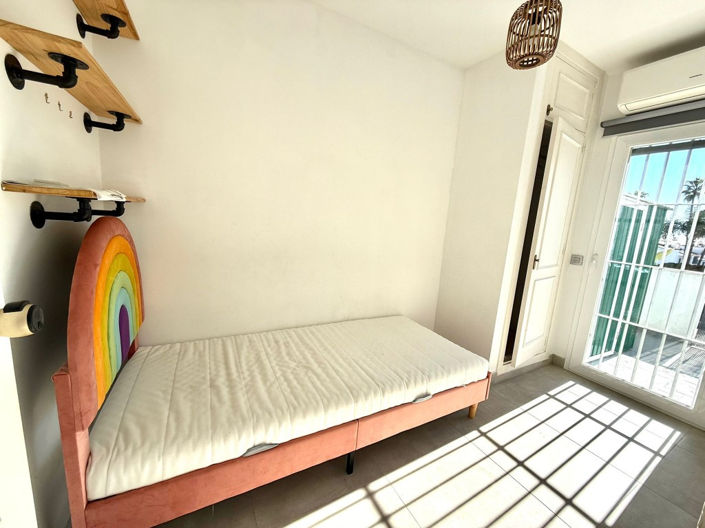 Image No.7-3 Bed Townhouse for sale