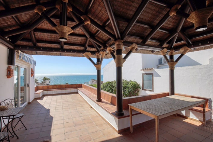 Image No.2-3 Bed Villa for sale