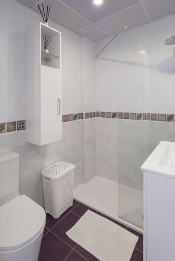 Image No.12-2 Bed Apartment for sale