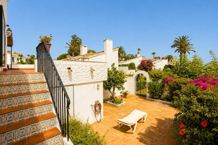 Image No.4-2 Bed Villa for sale