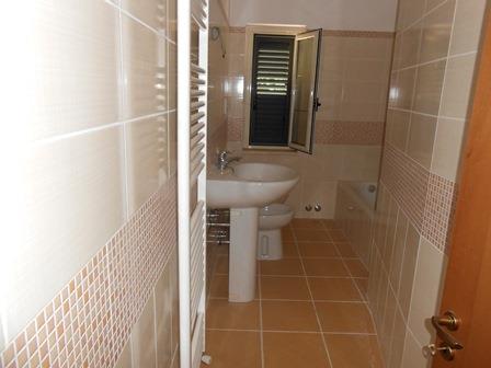 Image No.16-Maison de ville de 3 chambres à vendre à Nocera Terinese