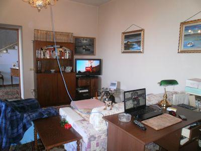 Image No.8-2 Bed House for sale