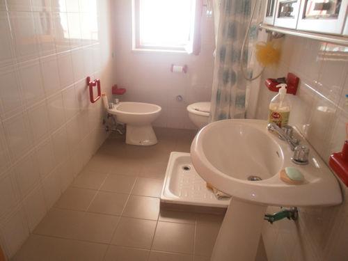 Image No.11-Appartement de 3 chambres à vendre à Falconara Albanese