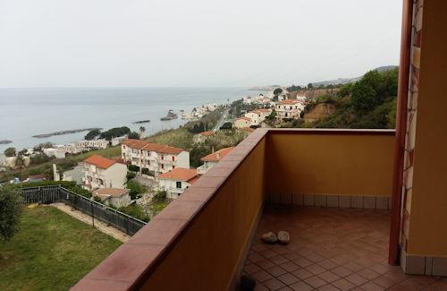 Image No.2-Appartement de 2 chambres à vendre à Belvedere Marittimo