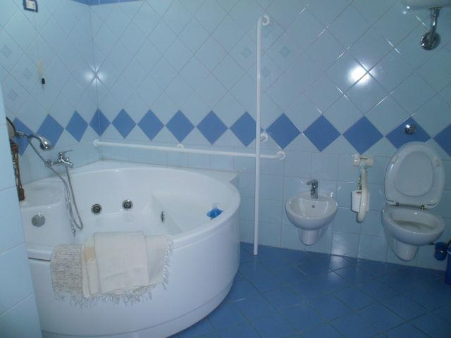 Image No.8-Maison de campagne de 3 chambres à vendre à Gizzeria