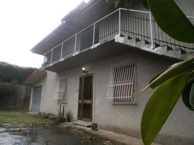 Image No.6-Maison de campagne de 3 chambres à vendre à Gizzeria