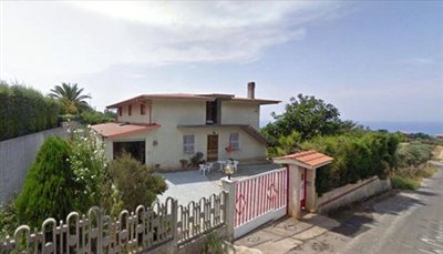 Maison de campagne de 3 chambres à vendre à Gizzeria