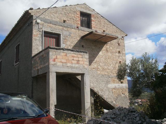 Image No.7-3 Bed Farmhouse for sale