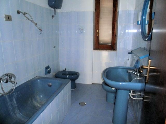 Image No.8-Maison de 5 chambres à vendre à Longobardi