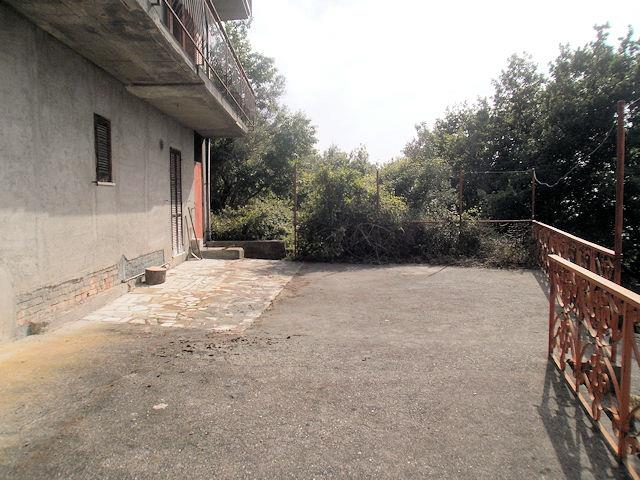 Image No.5-Maison de 5 chambres à vendre à Longobardi