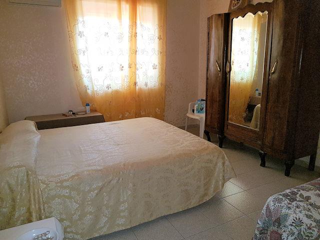 Image No.7-5 Bed House for sale