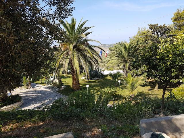 Image No.27-5 Bed House for sale