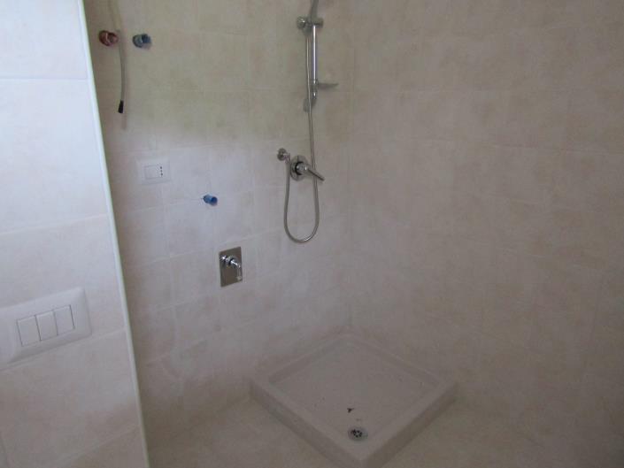 Image No.12-2 Bed Bungalow for sale