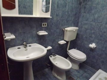 Bathroom-2