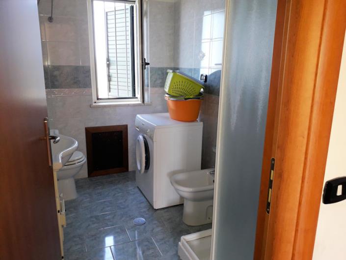 Image No.7-2 Bed Bungalow for sale