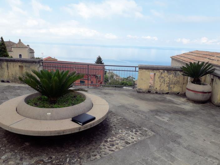 Image No.20-3 Bed Property for sale